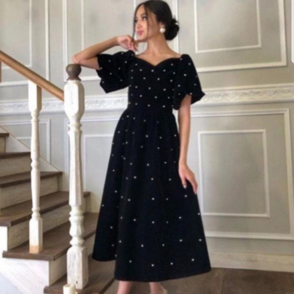 Dress - Picture 2 of 2